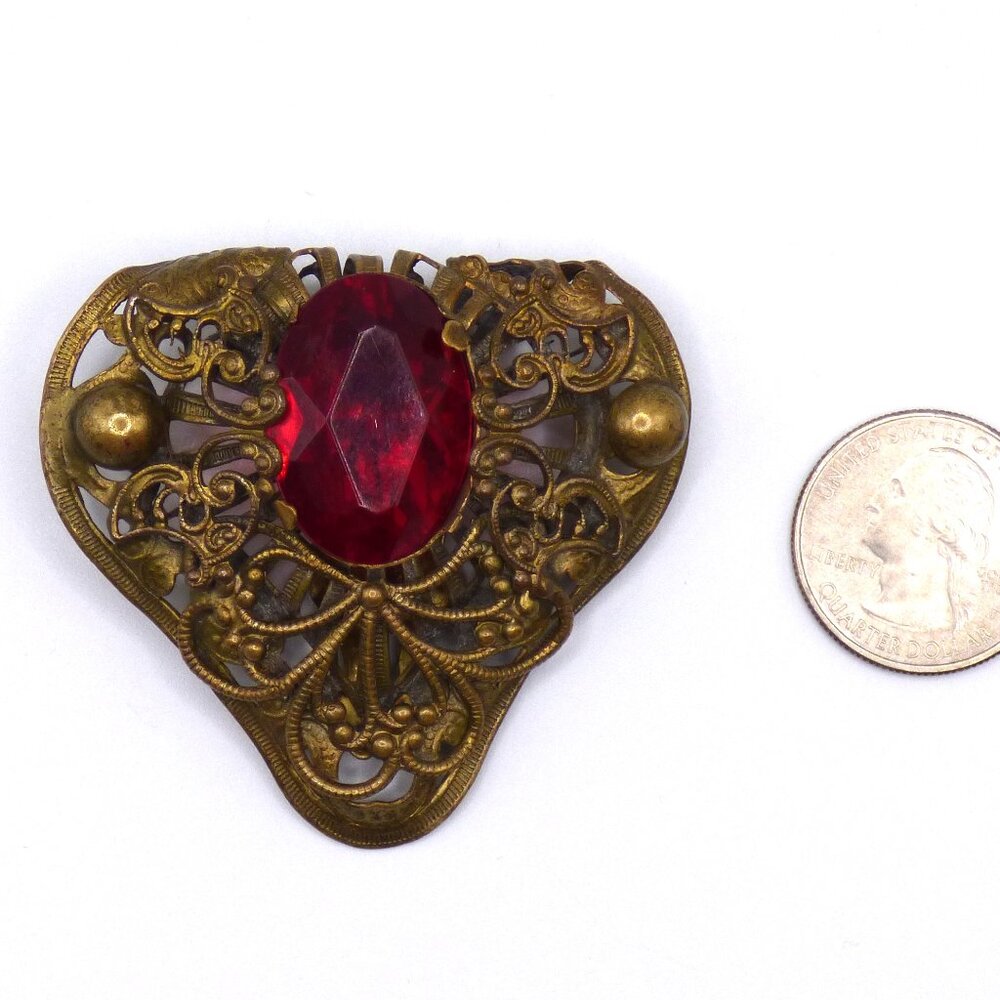 VTG  Czech Brass Filigree Dress Clip with Ruby Red Faceted Gem Art Deco Nouveau - Picture 5 of 5